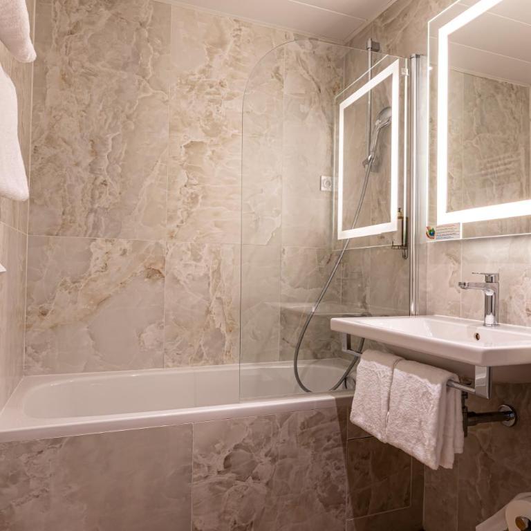 Hôtel Montcalm - Chambre Lit King-Size Supérieure - 7