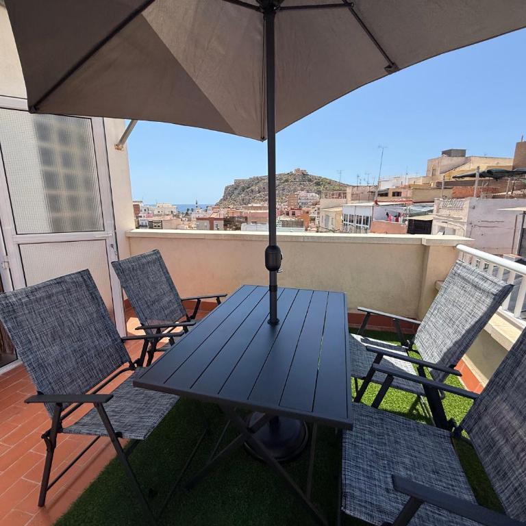 Casa céntrica con terraza, cerca de la playa By Aloha Palma - Casa de 2 dormitorios - 1