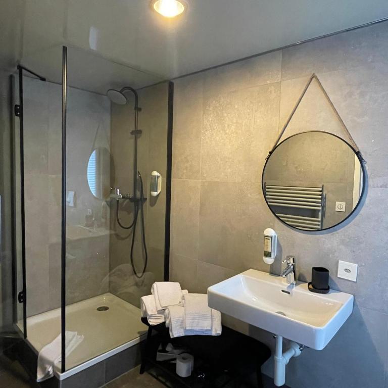 Hotel Europe Brig - Deluxe Doppelzimmer - 6