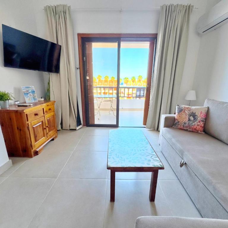 Parque Santiago II 335 by Tenerife Rental & Sales - Apartamento con vistas al mar - 3