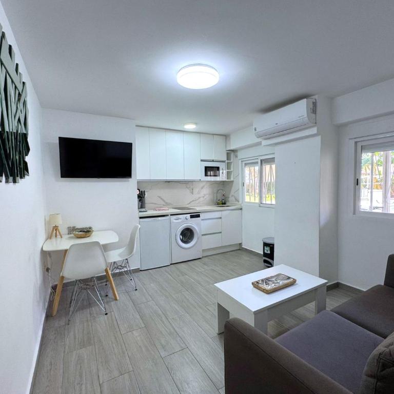 Nervion - Studio Apartment - 1