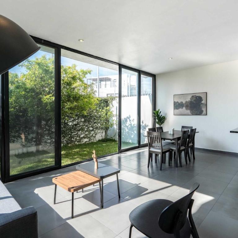 Bosques Vallarta Family - Family Room - 7
