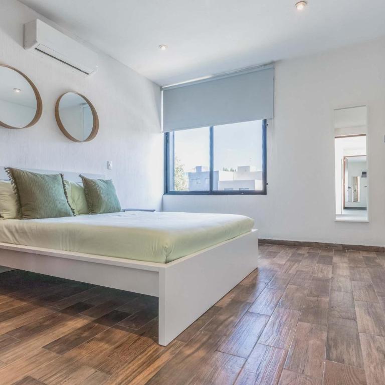 Bosques Vallarta Family - Family Room - 38