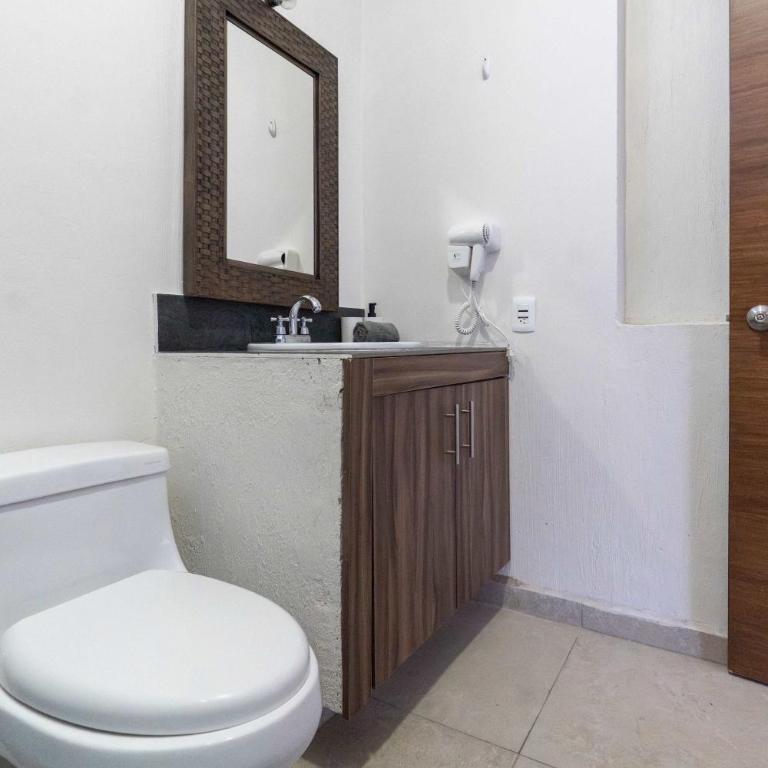 Bosques Vallarta Family - Family Room - 21