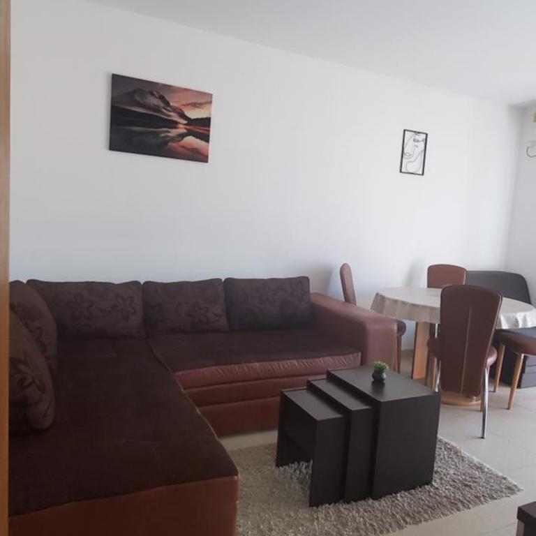 Royal Panorama Apartman & "Free Garage Parking" - Apartman sa Pogledom na Planinu - 4