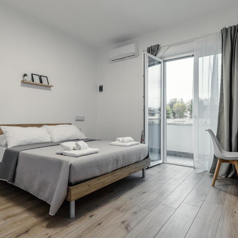 Tury's House - Double Room with Private Bathroom - 1