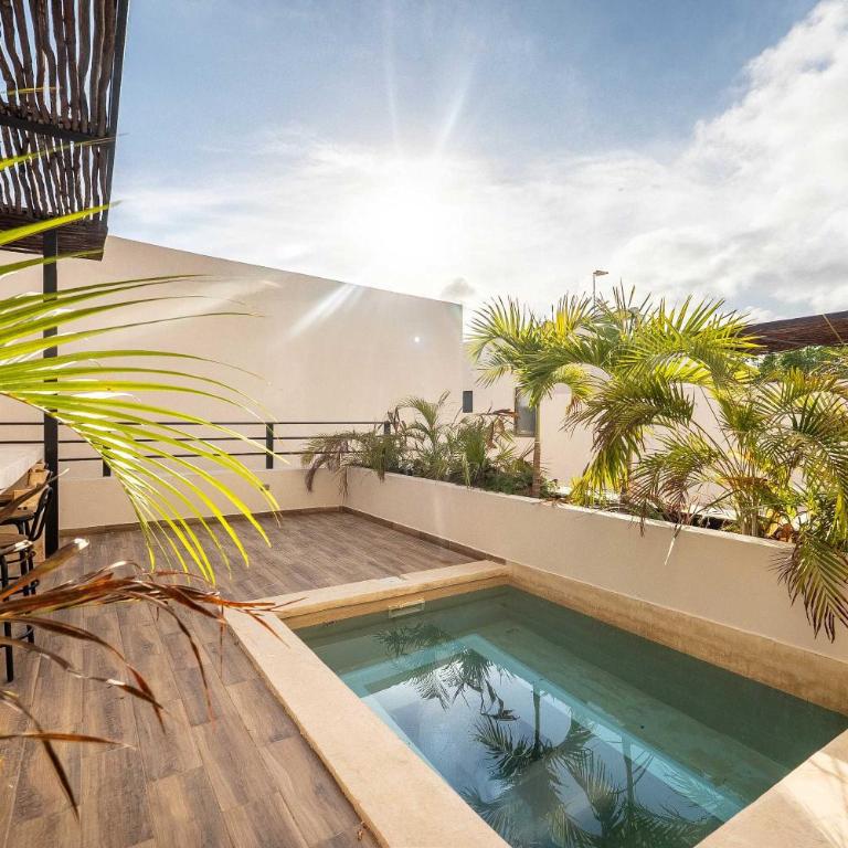 Rare 8BR Dual Villa Getaway with 4 private Pools - Villa - 11