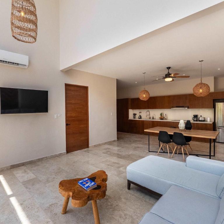 Chic 6BR Dual villa with 4 Private Pools & Concierge - Villa - 6