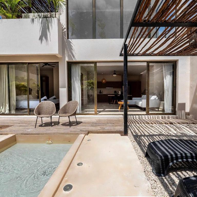 Chic 6BR Dual villa with 4 Private Pools & Concierge - Villa - 22