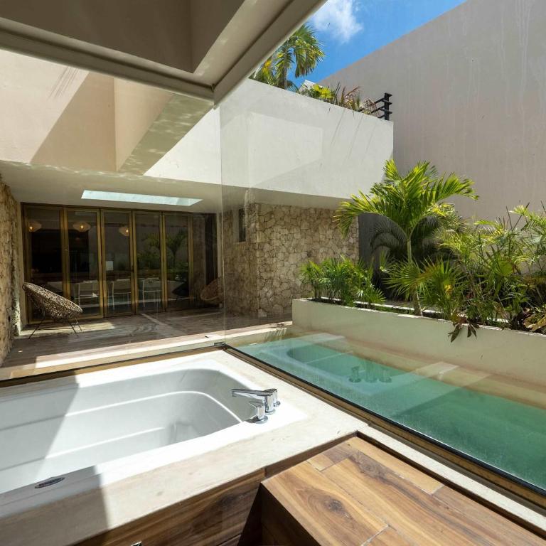 Chic 6BR Dual villa with 4 Private Pools & Concierge - Villa - 25