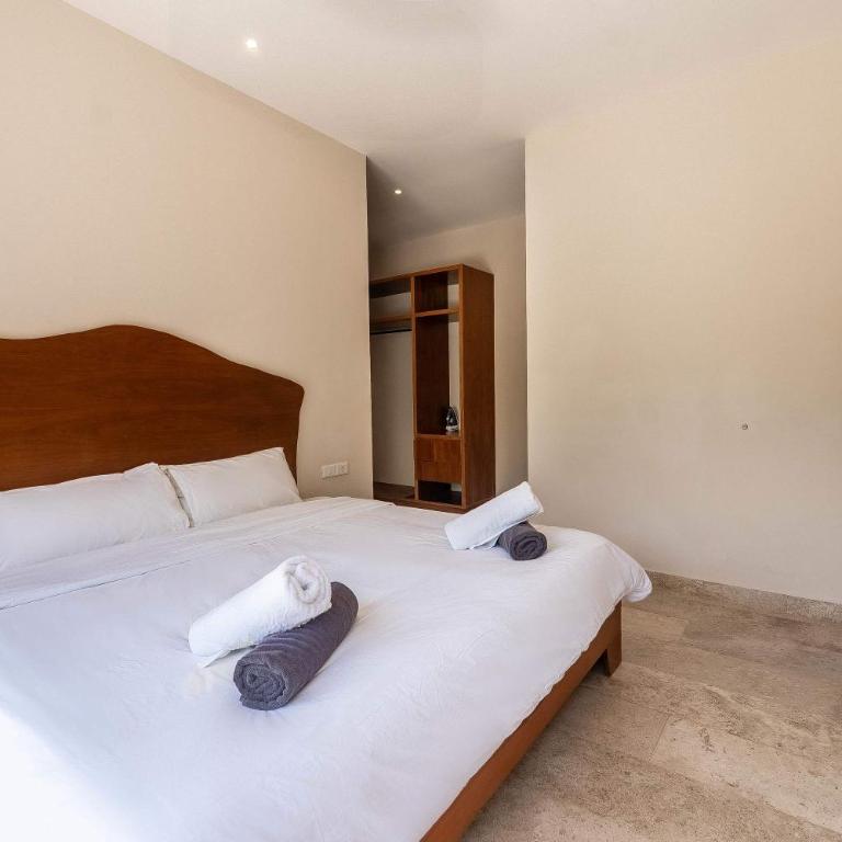 Chic 6BR Dual villa with 4 Private Pools & Concierge - Villa - 32