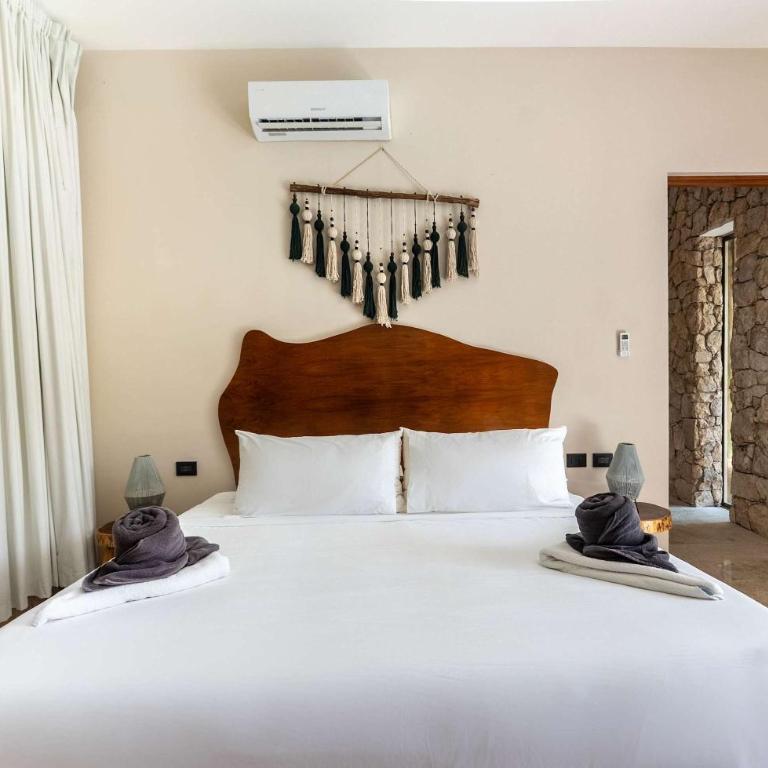 Chic 6BR Dual villa with 4 Private Pools & Concierge - Villa - 47