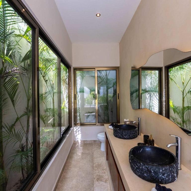 Chic 6BR Dual villa with 4 Private Pools & Concierge - Villa - 54