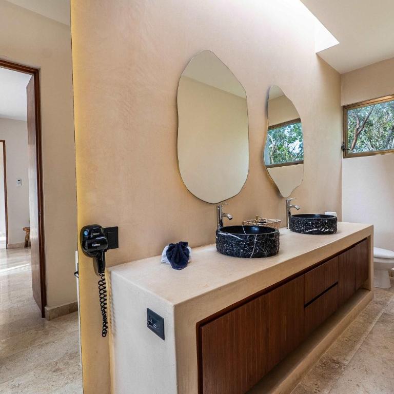 Chic 6BR Dual villa with 4 Private Pools & Concierge - Villa - 61