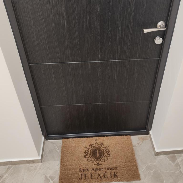 Lux Apartman JELAČIK - One-Bedroom Apartment - 9