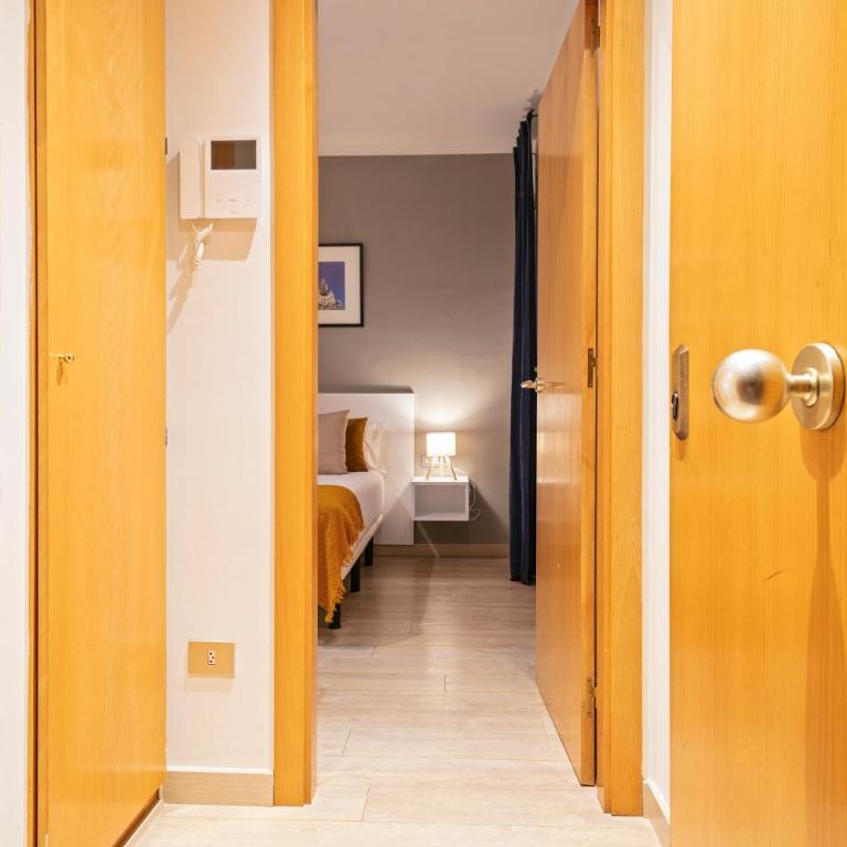 Click&Flat Gran Via Barcelona - Two-Bedroom Apartment - 13