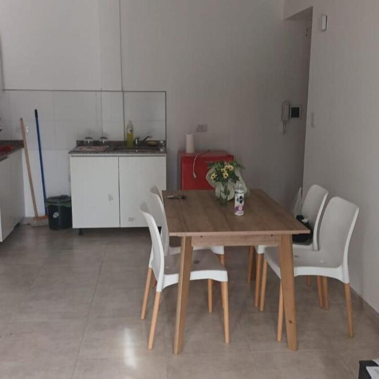 Departamento en alquiler Mercedes Bs As - One-Bedroom Apartment - 7