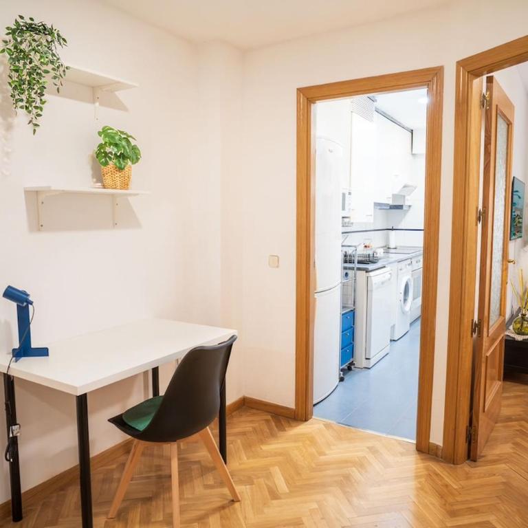 Premium Apartment · 2BR · Historic City Center Sol - Apartamento de 1 dormitorio - 17