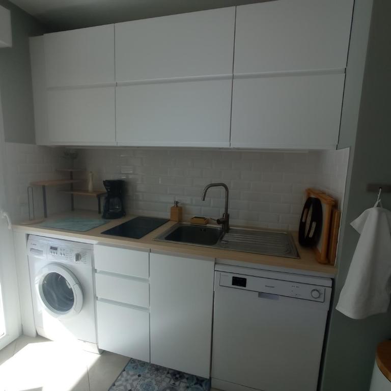 Bel appartement en bord de mer avec piscine lagon et jardin, en résidence sécurisée - Appartement 2 Chambres - 8