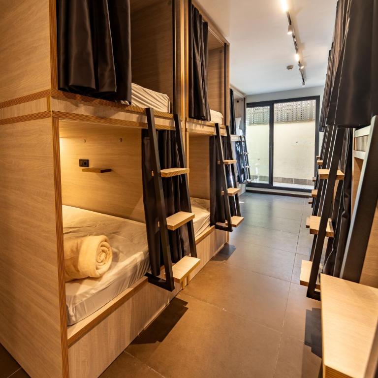 GG Hostel - Bunk Bed in Mixed Dormitory Room - 4