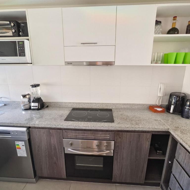 Hermoso y acogedor depto. cerca de la playa para 6 - Apartment with Pool View - 14