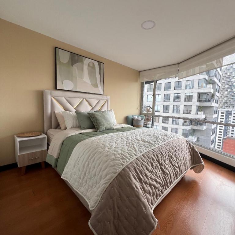 DJamez - Two-Bedroom Apartment - 13