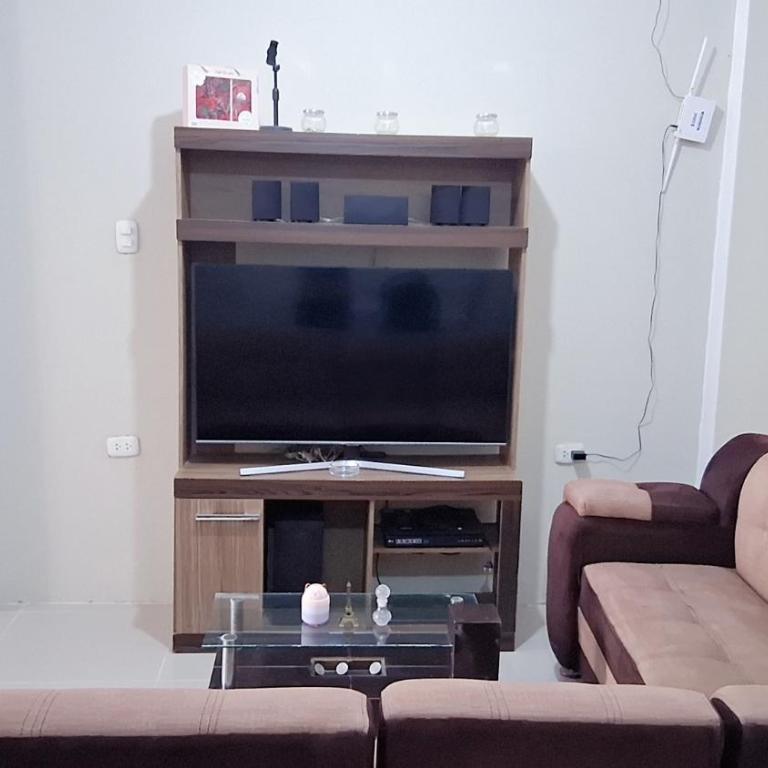 La Casa del tio Migue - Three-Bedroom Apartment - 10