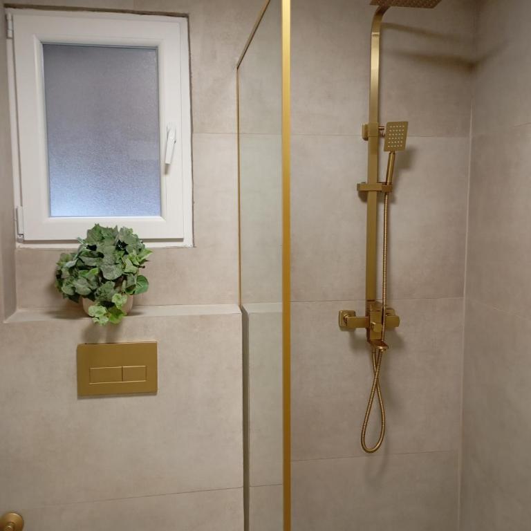 Apartment HOL - One-Bedroom Apartment - 5