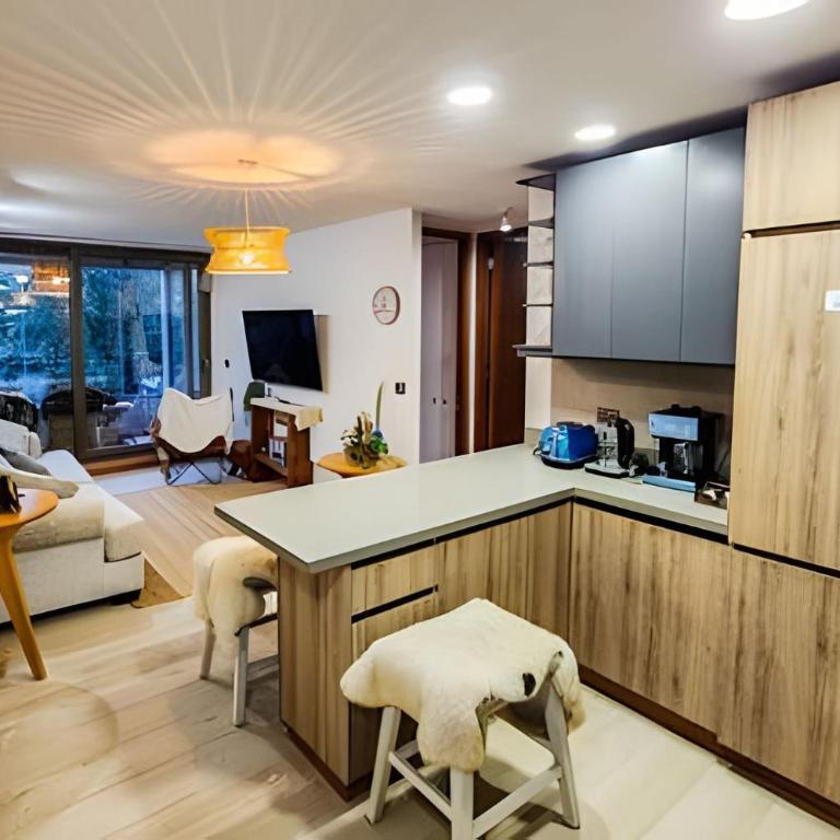 Moderno Edifício Frente al Lago - Apartamento de 2 dormitorios con vistas a la piscina - 18