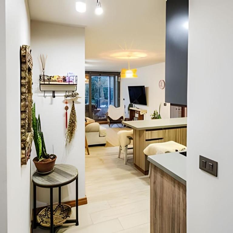 Moderno Edifício Frente al Lago - Apartamento de 2 dormitorios con vistas a la piscina - 20