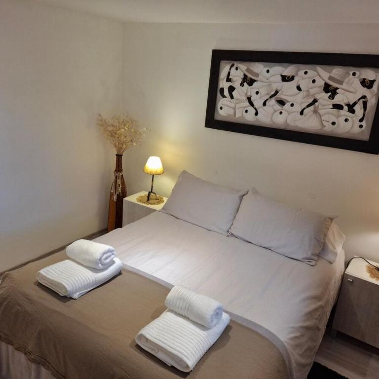 Luminoso y Cálido Depto en el Centro de San Martín - Two-Bedroom Apartment - 18