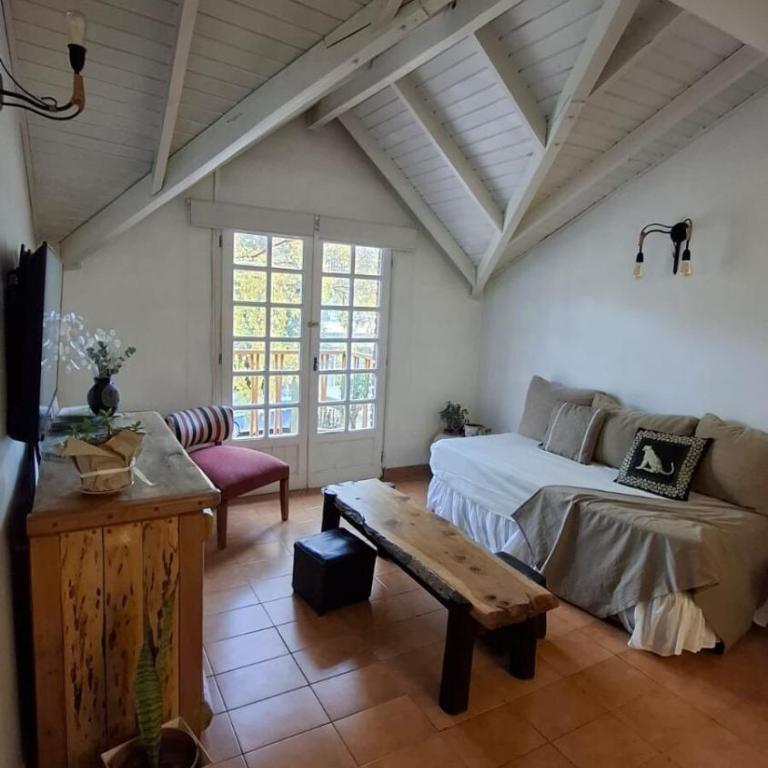 Luminoso y Cálido Depto en el Centro de San Martín - Two-Bedroom Apartment - 54