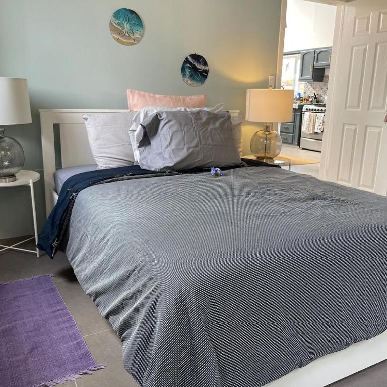 The Wind and Sea House-BEACH HOUSE - Two-Bedroom Apartment - 14