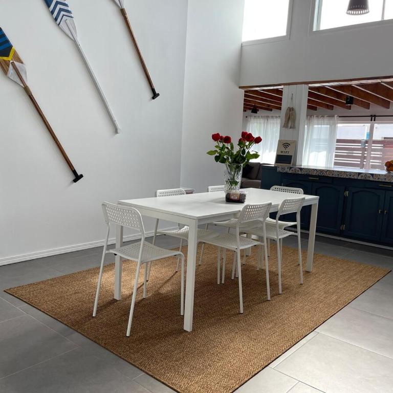 The Wind and Sea House-BEACH HOUSE - Two-Bedroom Apartment - 19