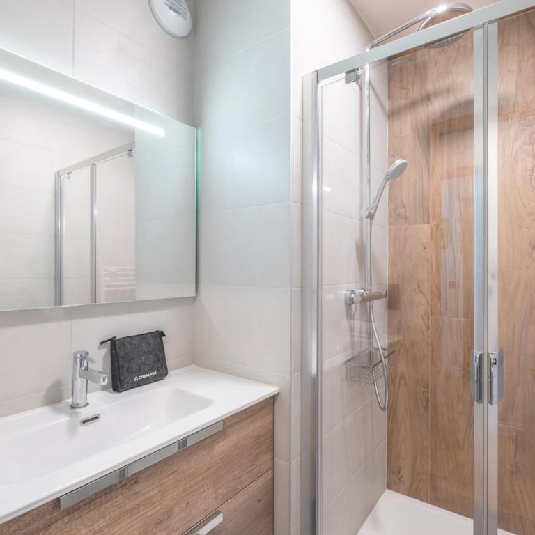 Appartement skis aux pieds, 8 pers, parking, Alpe d'Huez - FR-1-645-96 - Appartement - 7