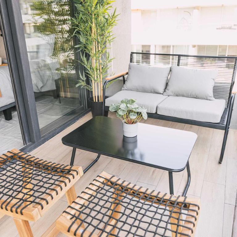 HOM I Muy cerca del Mall Alto Las Condes 2D2B 4PAX - Apartment - 78