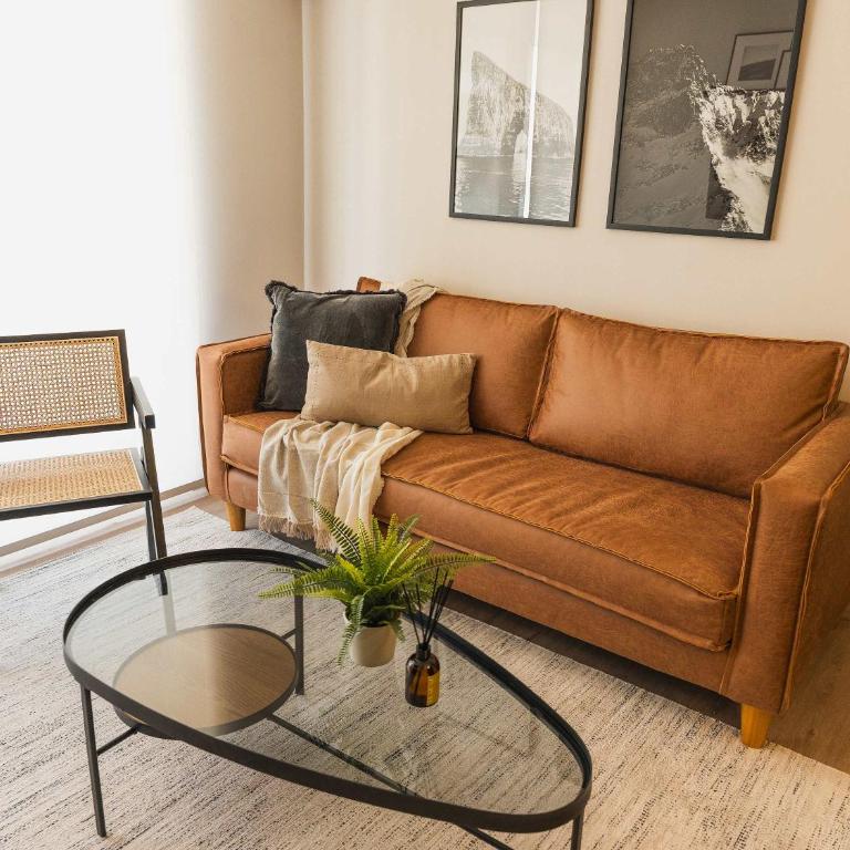 HOM I Muy cerca del Mall Alto Las Condes 2D2B 4PAX - Apartment - 81