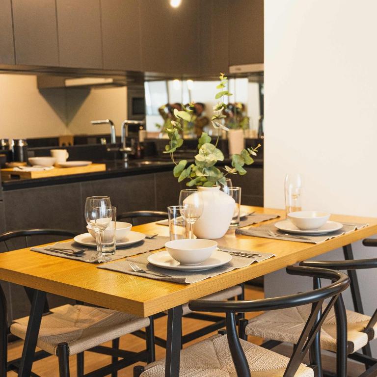 HOM I Muy cerca del Mall Alto Las Condes 2D2B 4PAX - Apartment - 77