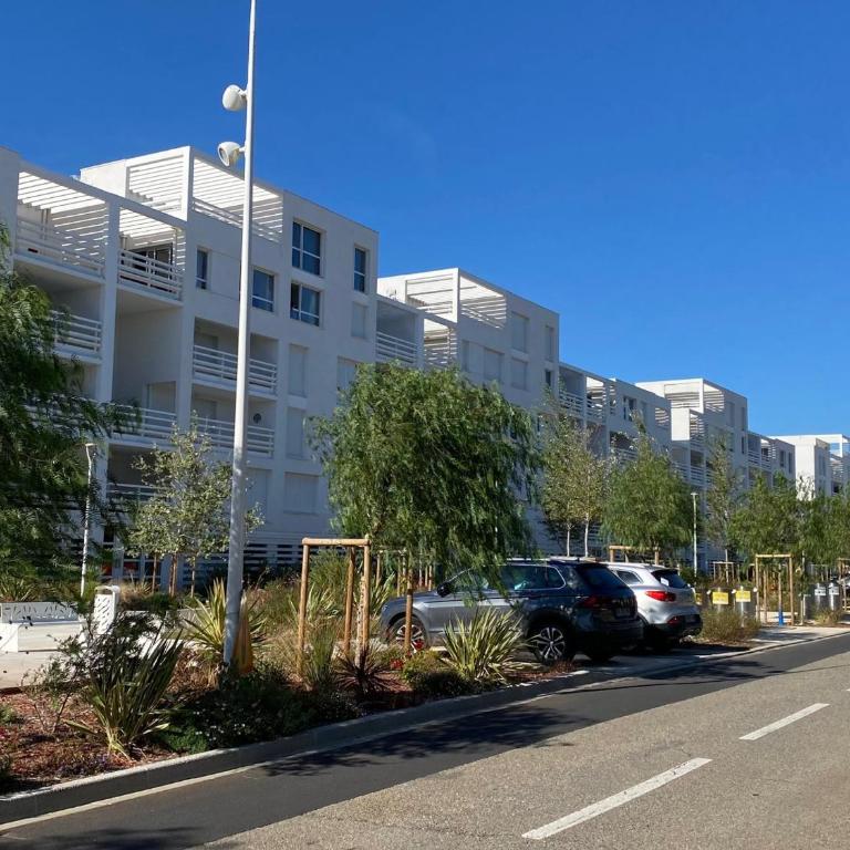 T2 Climatise, 4 Pers, WIFI, Parking, Près Plage - FR-1-727-9 - Apartment - 26