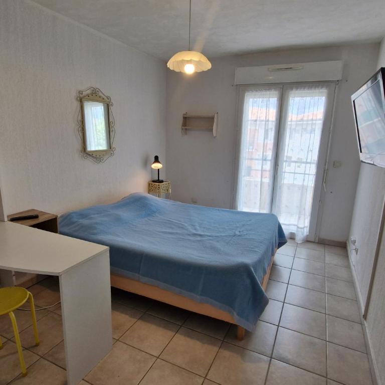 Appartement 3 pièces climatisé avec terrasse et parking, centre-ville Sainte-Maxime - FR-1-780-17 - Apartment - 30