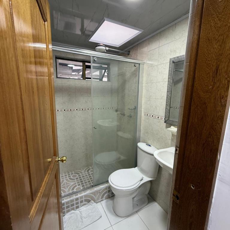 Aparta studio cerca al Aeropuerto - Apartamento de 2 dormitorios - 4