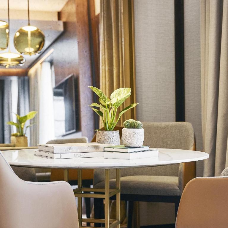 Thompson Madrid, by Hyatt - Two-Bedroom Family Suite - 9
