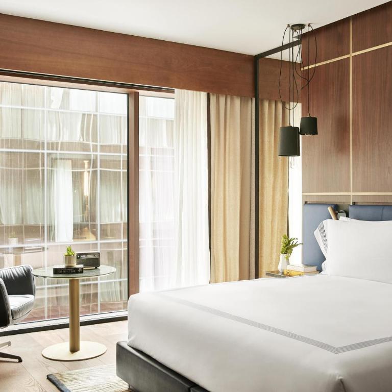 Thompson Madrid, by Hyatt - King Room - 8