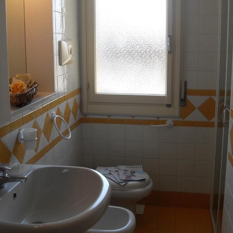 Patrizia - Two-Bedroom Apartment - 13