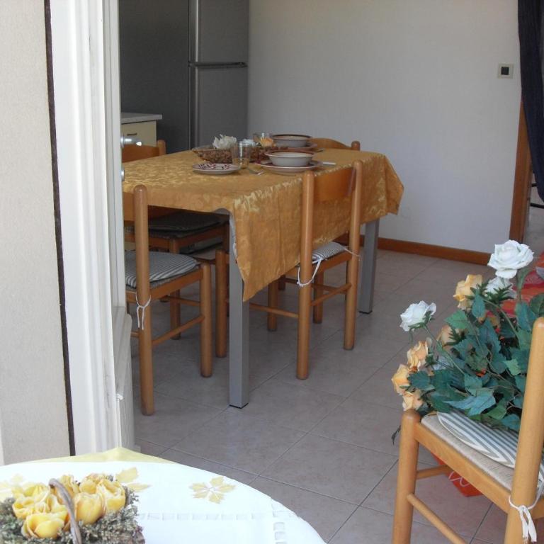 Patrizia - Two-Bedroom Apartment - 29