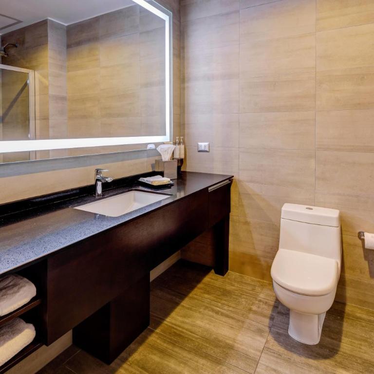 La Quinta by Wyndham Santiago Aeropuerto - Habitación Familiar Deluxe para no fumadores - 2