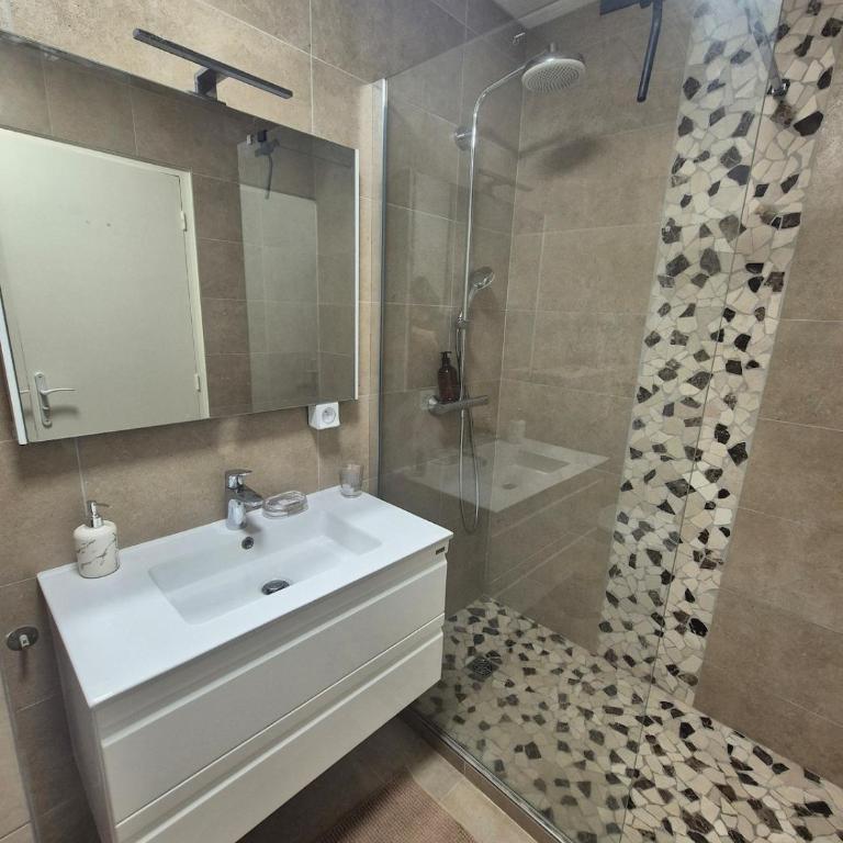 Studio avec jardin à Villeneuve-Loubet - Apartment mit 1 Schlafzimmer - 16