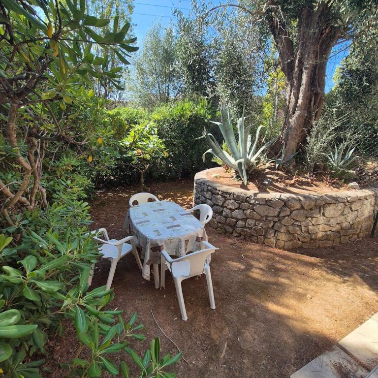 Studio avec jardin à Villeneuve-Loubet - Apartment mit 1 Schlafzimmer - 22