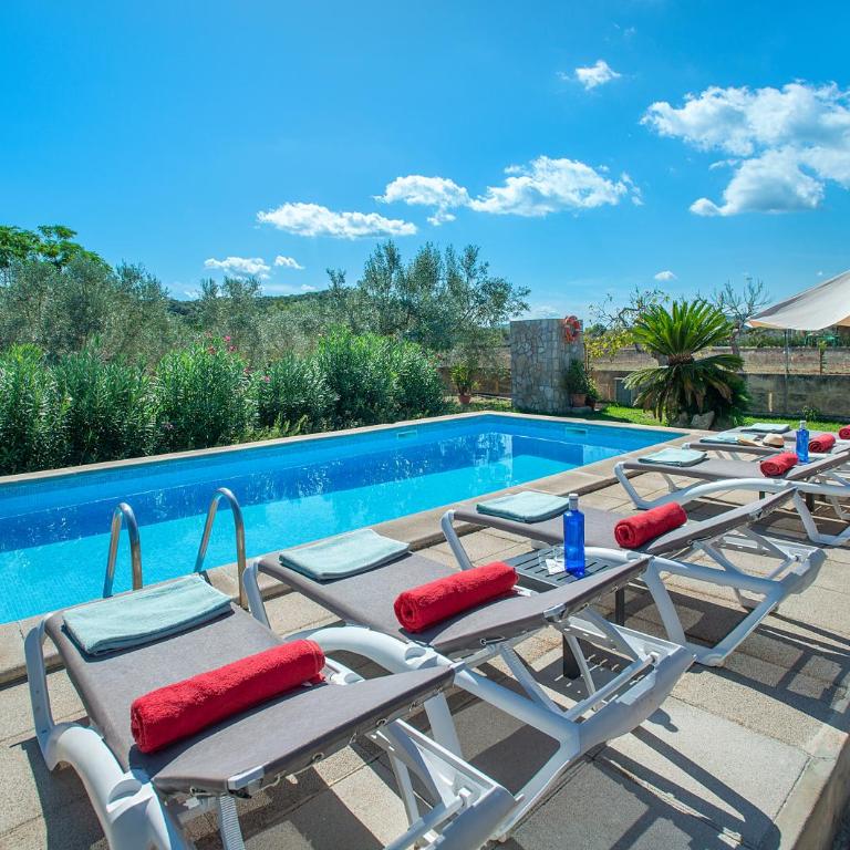 Owl Booking Villa Finquita - Rustic Stay - Three-Bedroom Villa - 6