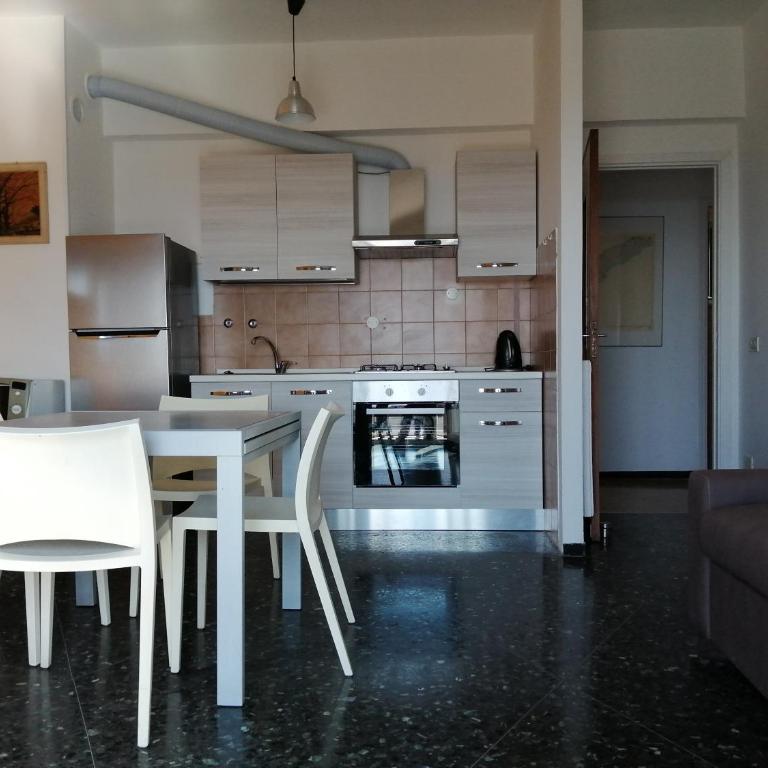 Finale Ligure two-room apartment 300m from the beach - Appartamento con 1 Camera da Letto - 4